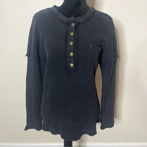 Bohme Women's Washed Black Waffle Knit Raw Edge Snap Henley Top Sz M